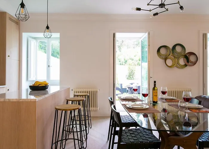 דירה Guestready - Chic Near Botanical Garden ליסבון